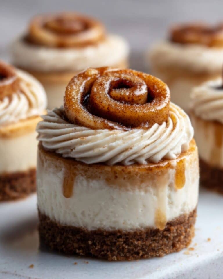 Mini Cinnamon Roll Cheesecakes Recipe